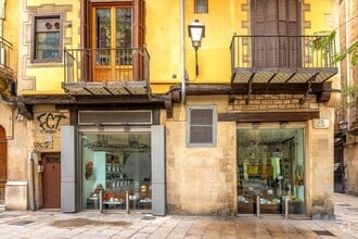 Retail in Barcelona, Barcelona to rent Interior Photo- Image 1 of 19