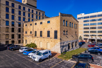 620 W Virginia St, Milwaukee, WI for rent Building Photo- Image 1 of 7