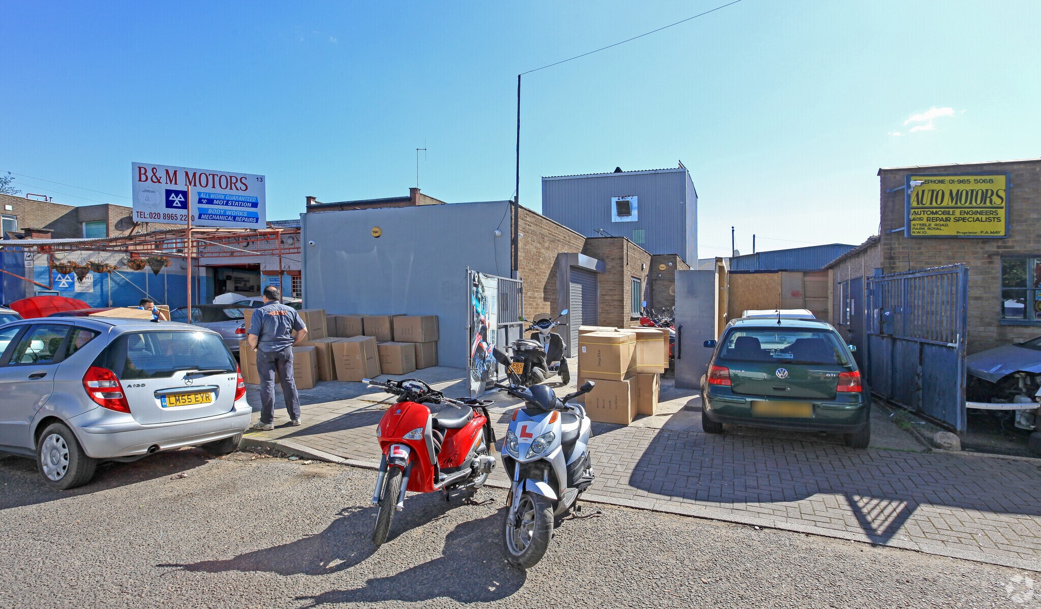 14 Steele Rd, London for sale Primary Photo- Image 1 of 1