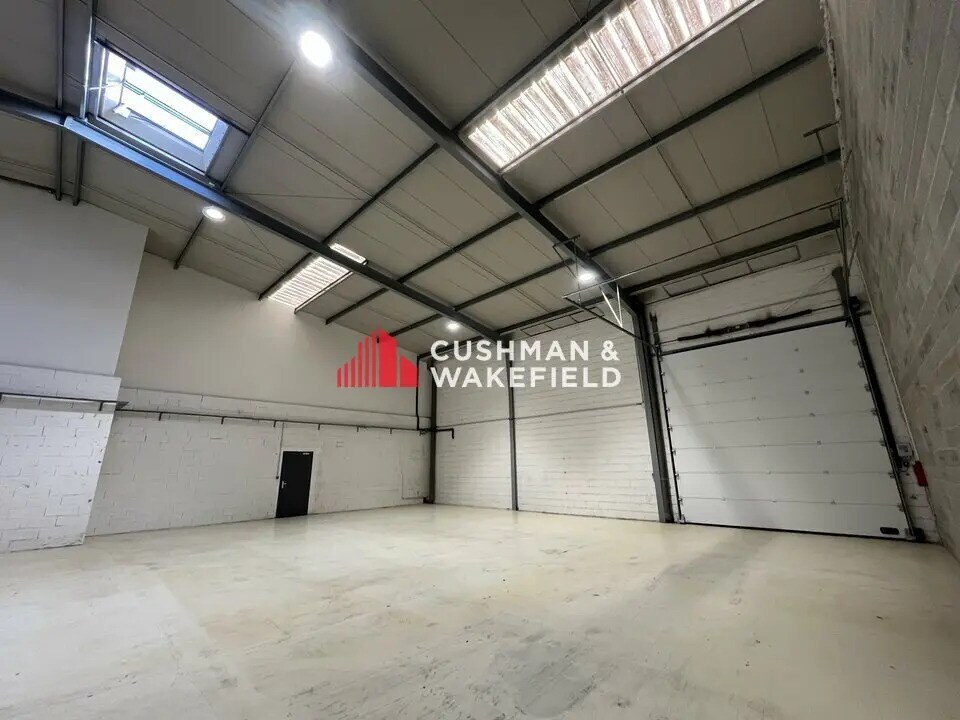 Industrial in Toulouse to rent Interior Photo- Image 1 of 12