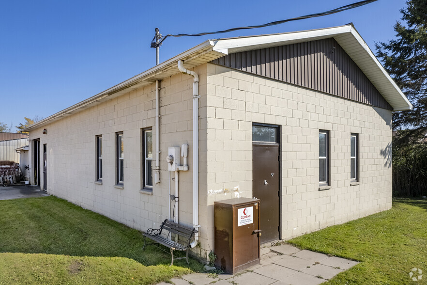 155 Reach Industrial Park Rd, Scugog, ON for sale - Primary Photo - Image 1 of 24