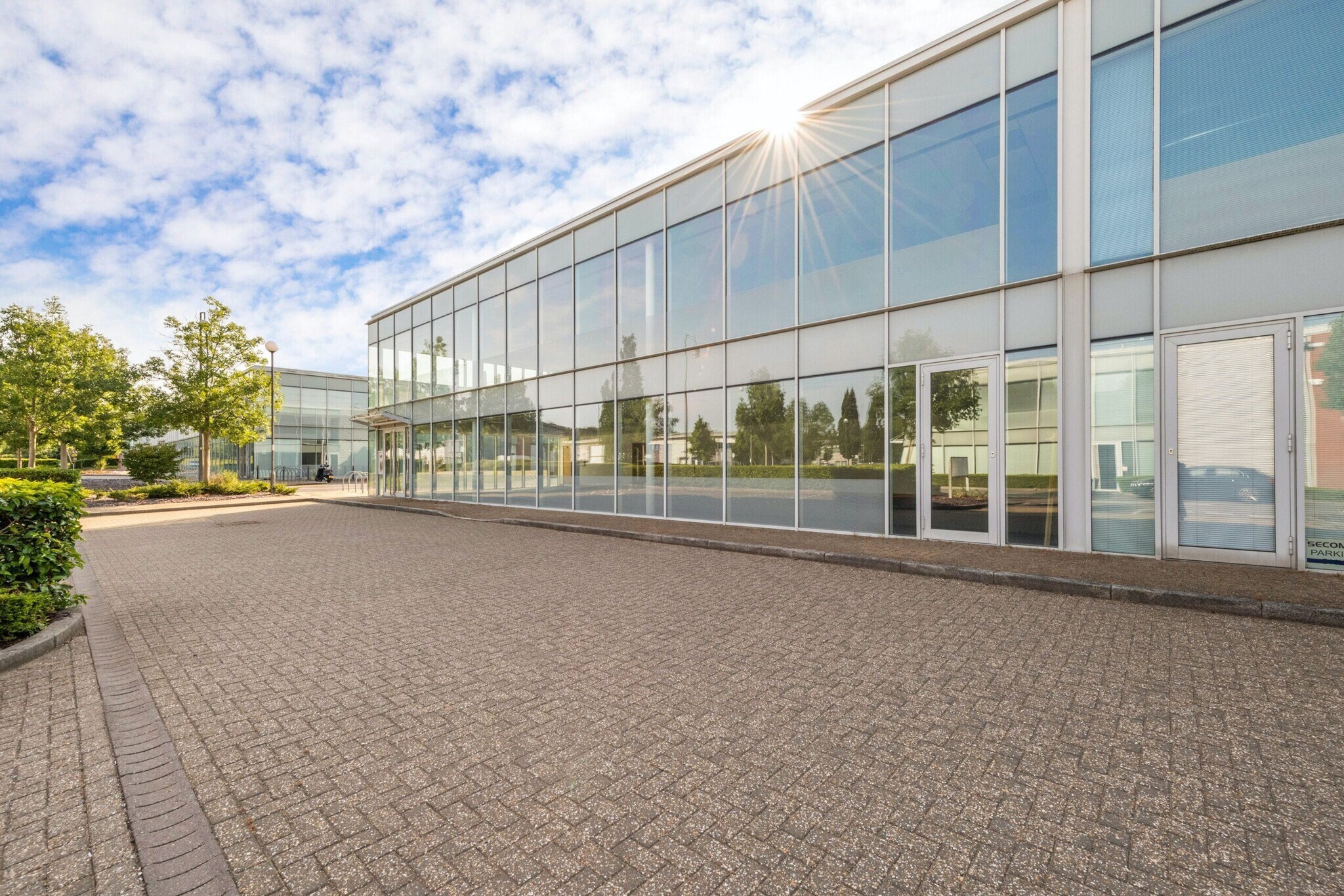 Centennial Ave, Elstree for sale Building Photo- Image 1 of 1