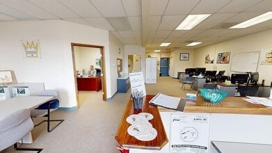 444-456 E Dundee Rd, Palatine, IL to rent Building Photo- Image 2 of 12