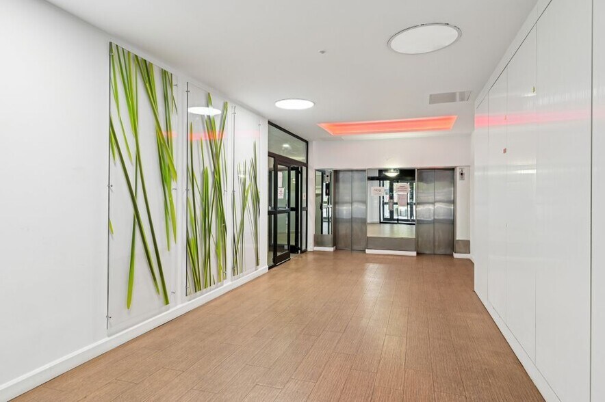 163-167 Avenue Georges Clemenceau, Nanterre to rent - Lobby - Image 2 of 9