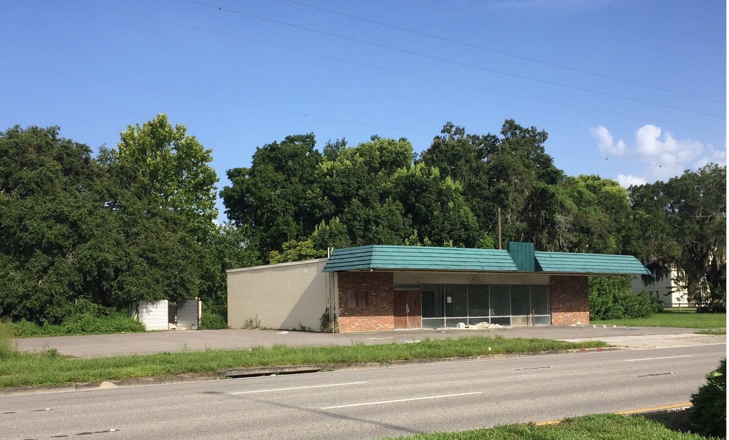 1008 Park Rd, Plant City 33563