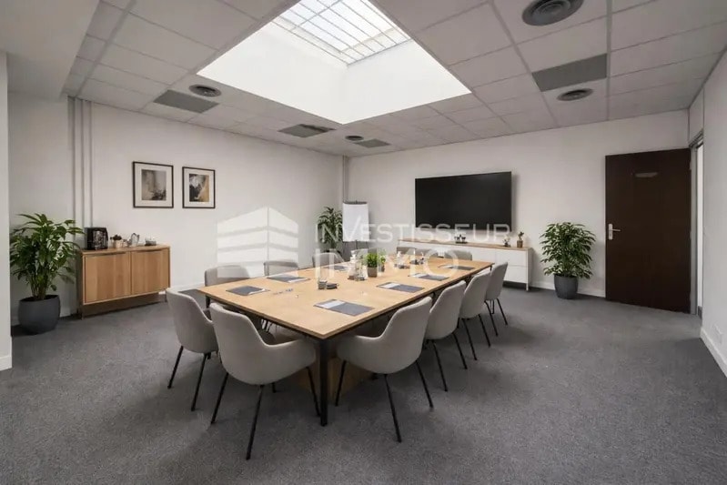 Office in Lognes to rent Interior Photo- Image 1 of 7