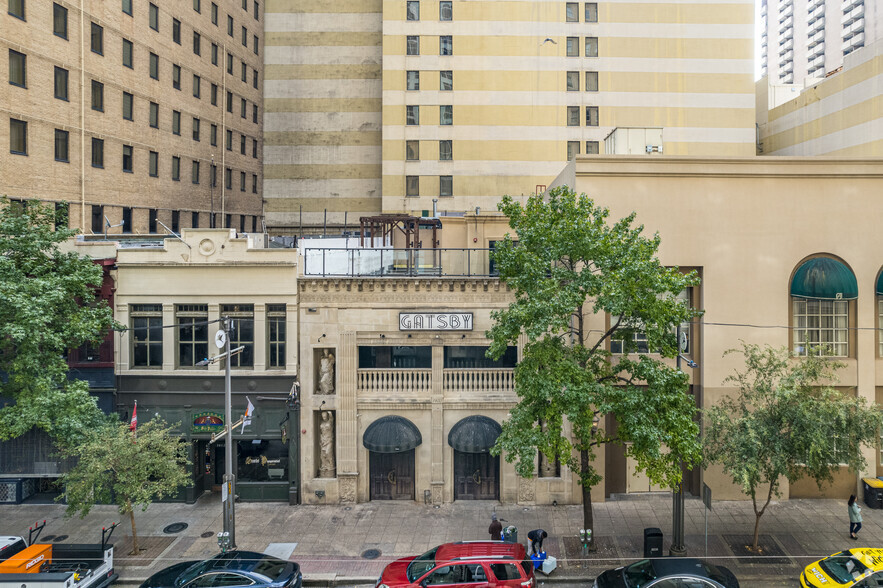 1400 Main St, Dallas, TX for rent - Building Photo - Image 3 of 6