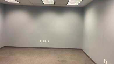 580 Decker Dr, Irving, TX to rent - Commercial Listing Video 