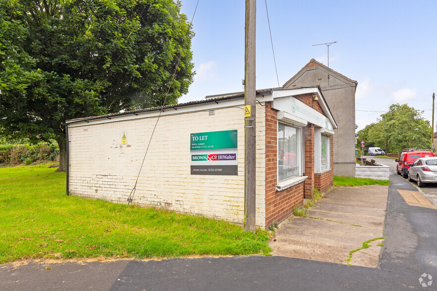 85-87 High St, Sleaford for rent - Building Photo - Image 3 of 4