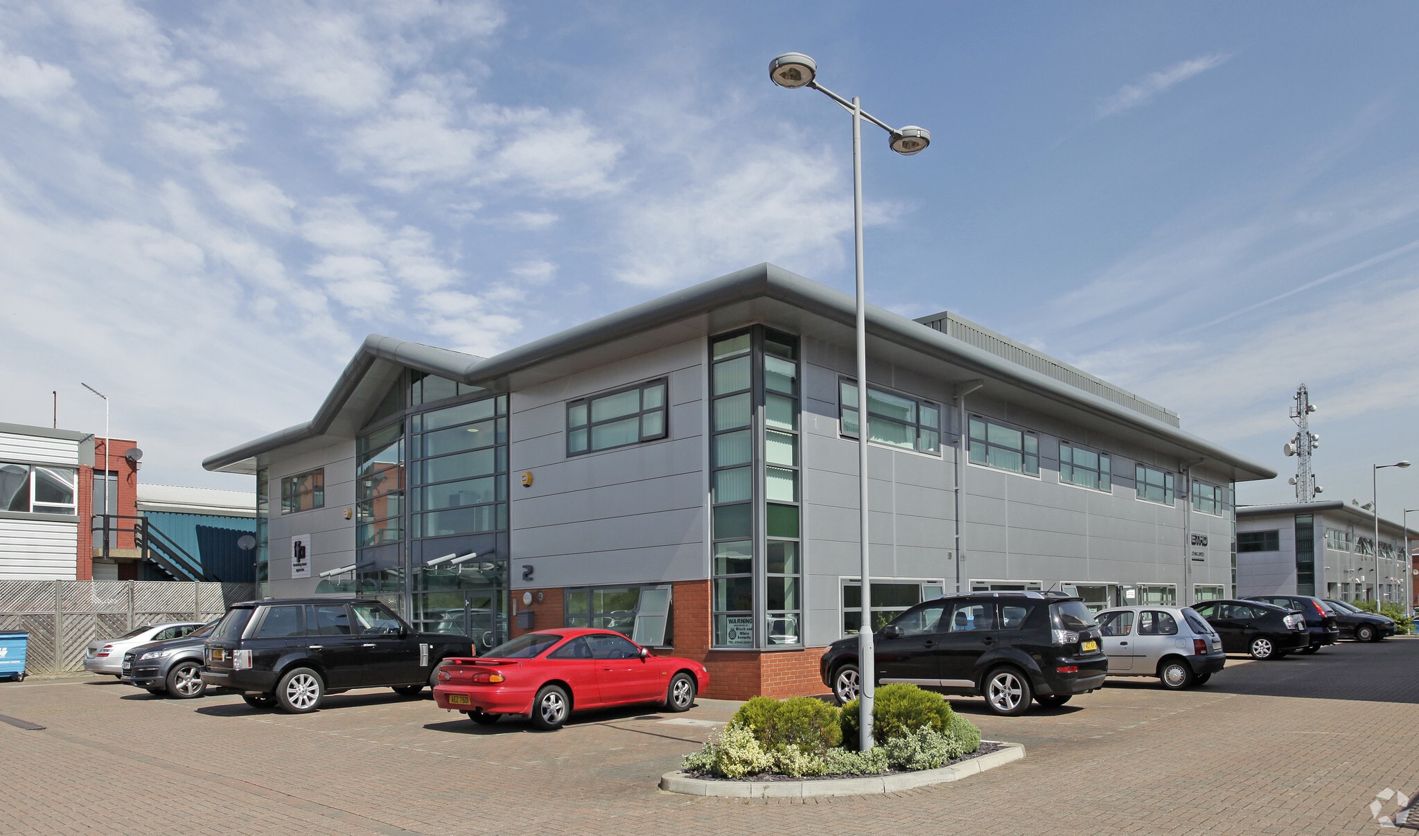 4 Chester Rd, Borehamwood for sale Primary Photo- Image 1 of 1