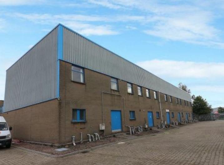 96 Dargan Crescent, Belfast to rent - Building Photo - Image 2 of 3