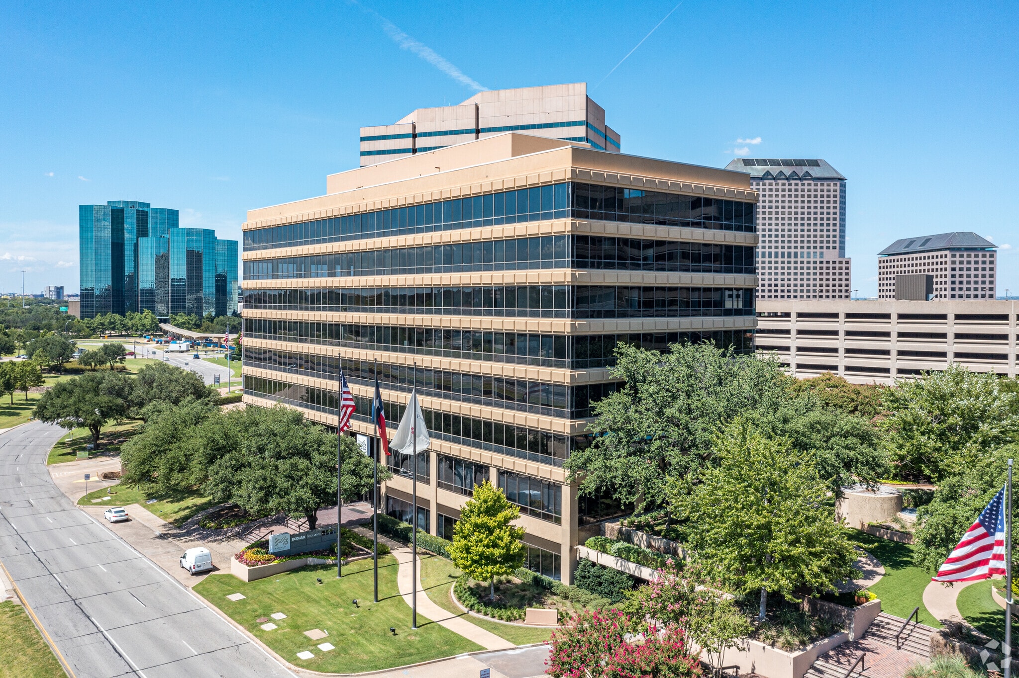 201 E John Carpenter Fwy, Irving, TX to rent Building Photo- Image 1 of 12
