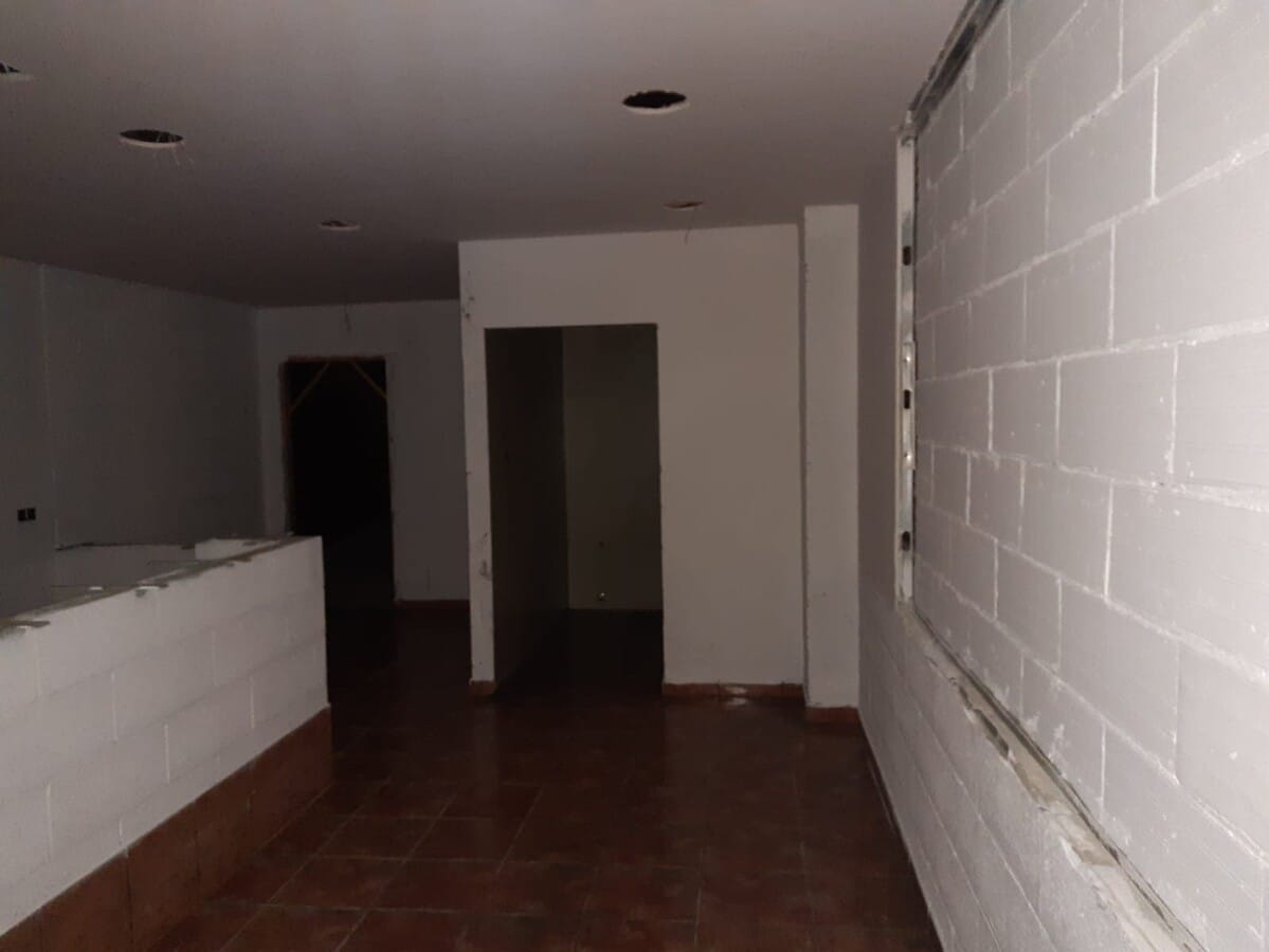 Mollerussa, LER 25230 - Unit 02 -  - Interior Photo - Image 2 of 8
