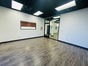 19510-19530 Nordhoff Pl, Northridge, CA to rent Interior Photo- Image 2 of 9