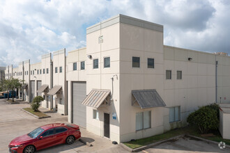 5750 N Sam Houston Pky E, Houston, TX for rent Building Photo- Image 1 of 7