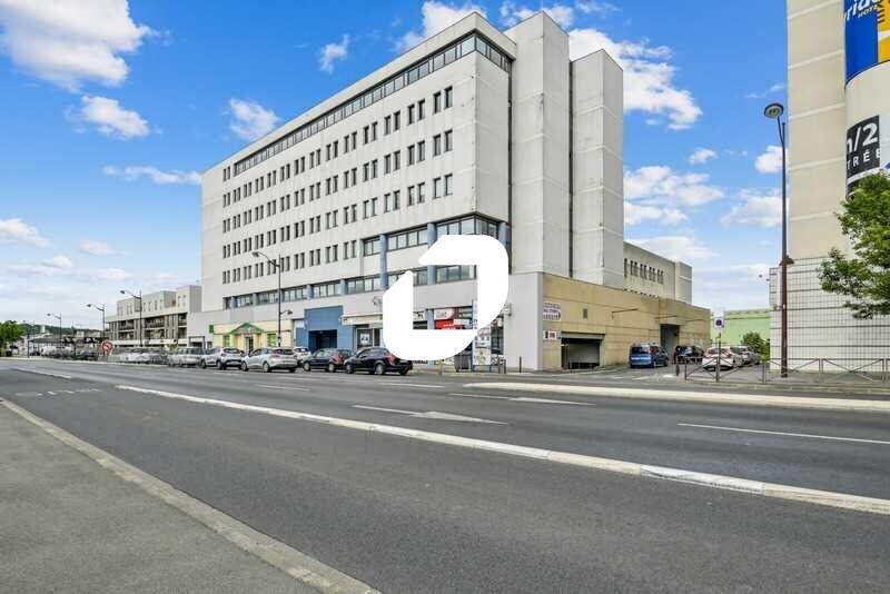 Office in Viry-Châtillon to rent Building Photo- Image 1 of 15