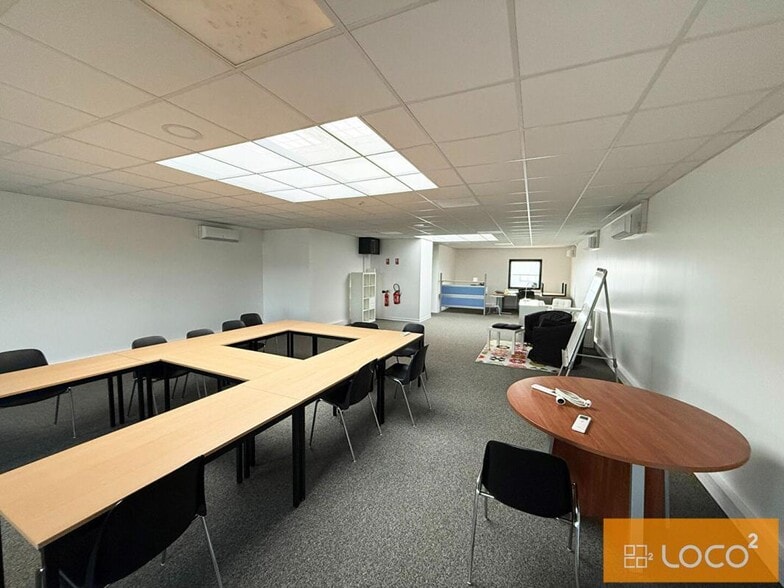 11 Chemin De Bordeblanque, Colomiers to rent - Building Photo - Image 3 of 7