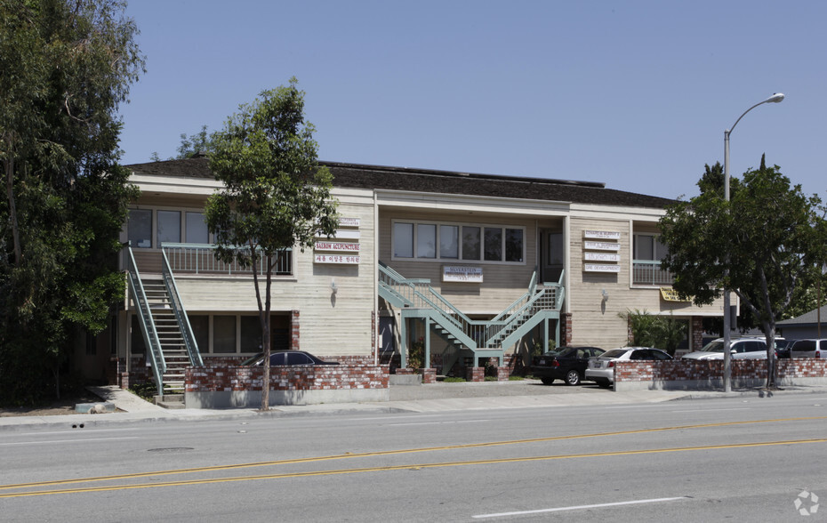 14351 Red Hill Ave, Tustin, CA for rent - Building Photo - Image 2 of 4