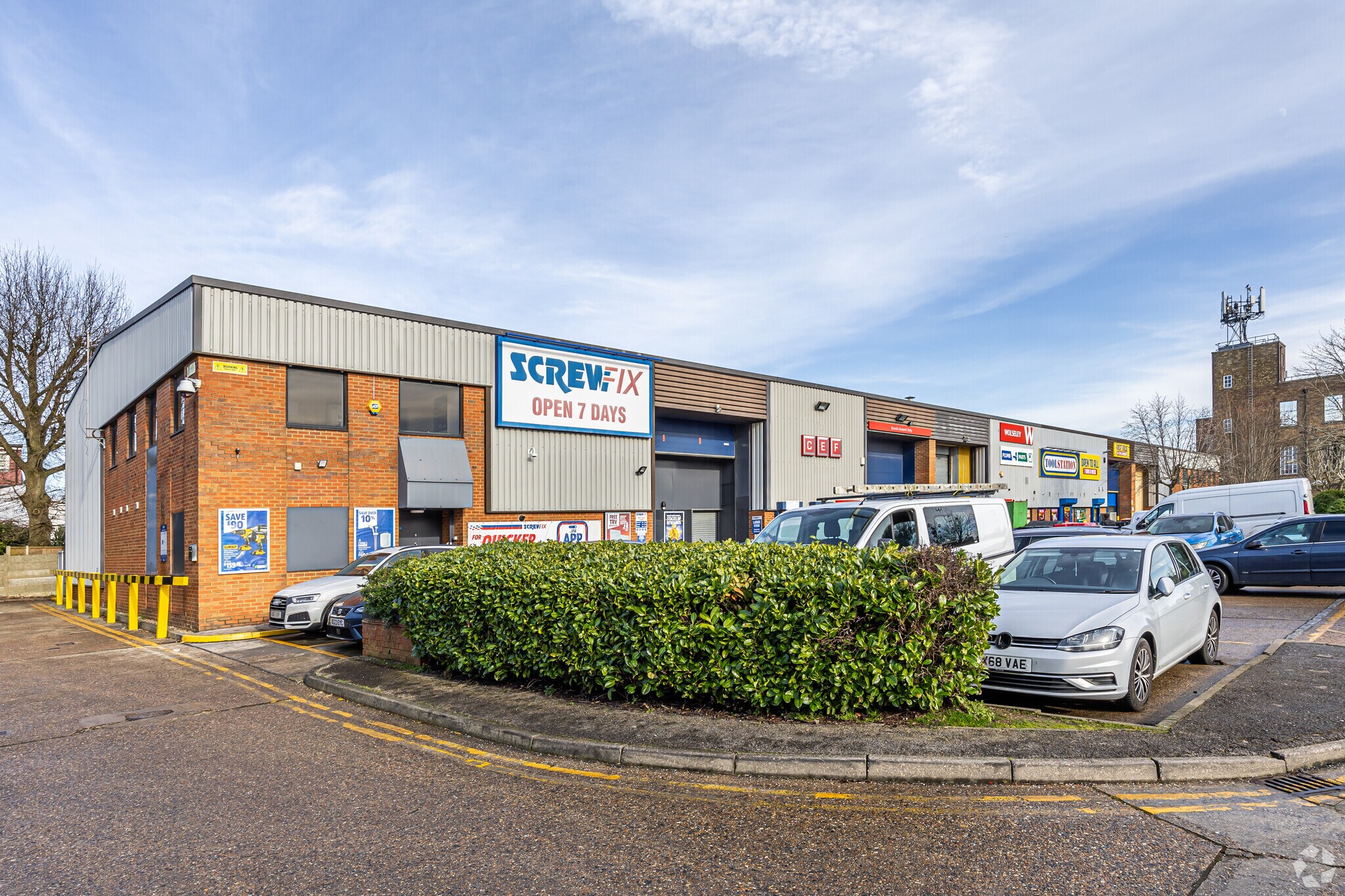 879 High Rd, London for sale Primary Photo- Image 1 of 1