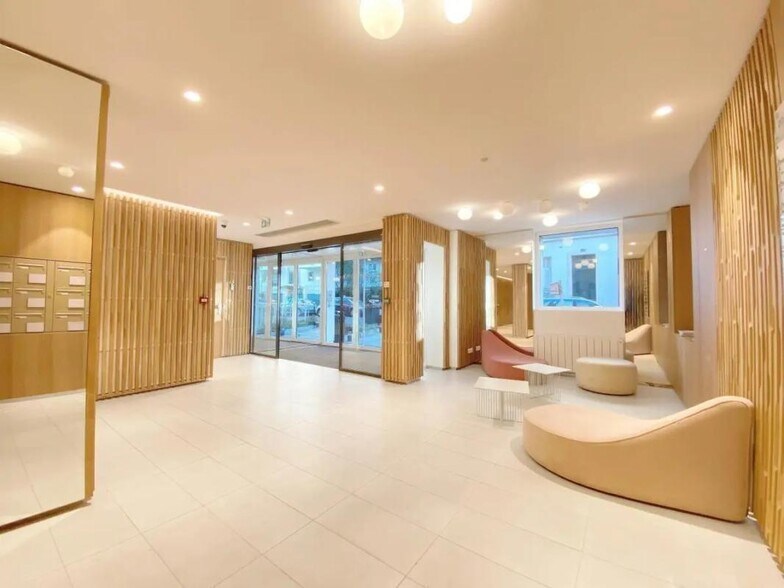 Office in Boulogne-Billancourt to rent - Building Photo - Image 2 of 7