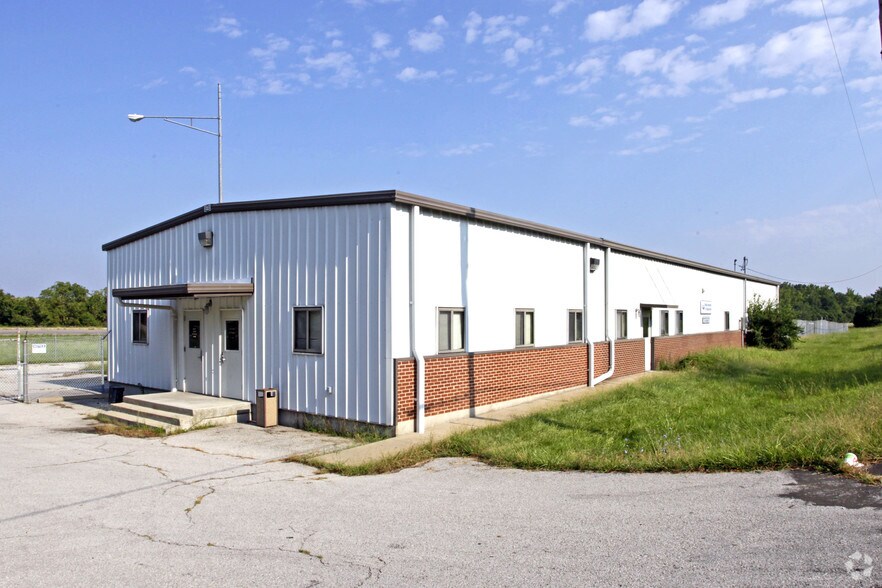 2215 N Commercial Ave, Saint Clair 63077 UK