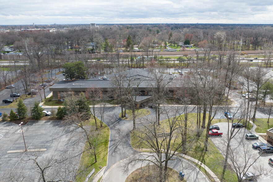 3900 Sunforest Ct, Toledo, OH for sale - Aerial - Image 2 of 17