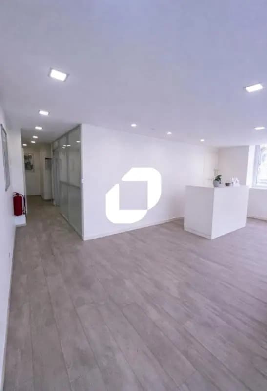 Vente Commerce 77 m² - Photo 1