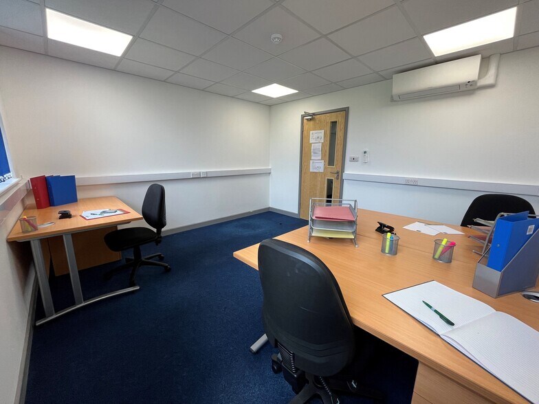 Wrest Park, Silsoe to rent - Building Photo - Image 2 of 15