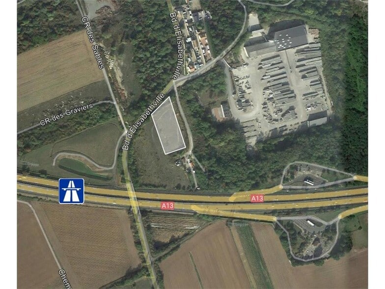 Light Industrial in Épône for sale - Building Photo - Image 1 of 2