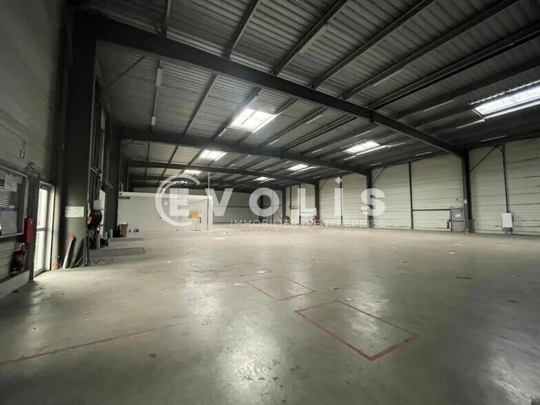 Office in Blanquefort to rent - Building Photo - Image 2 of 6