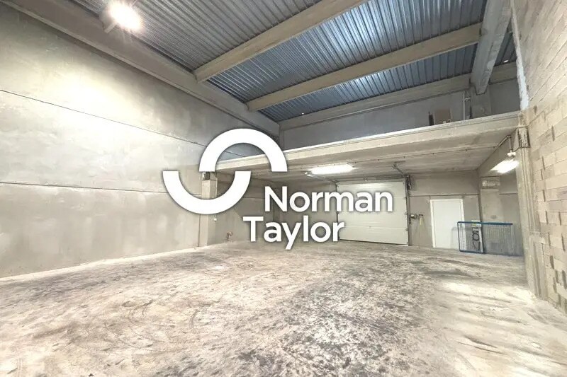 Light Industrial in Montpellier to rent - Building Photo - Image 2 of 10