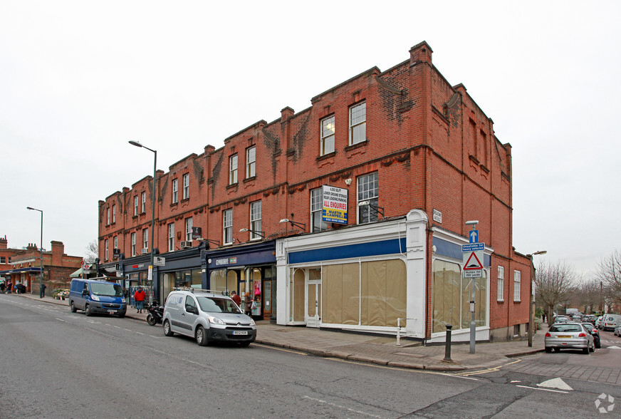 125-135 St Margarets Rd, Twickenham for rent - Building Photo - Image 2 of 5