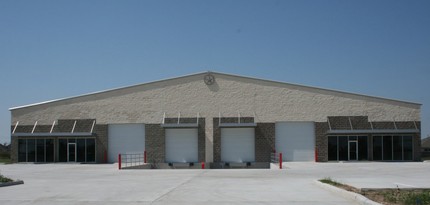 814 Summer Park Dr, Stafford, TX for rent Building Photo- Image 1 of 3