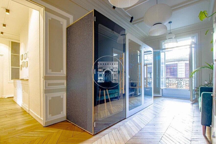 Office in Paris for sale - Interior Photo - Image 3 of 14
