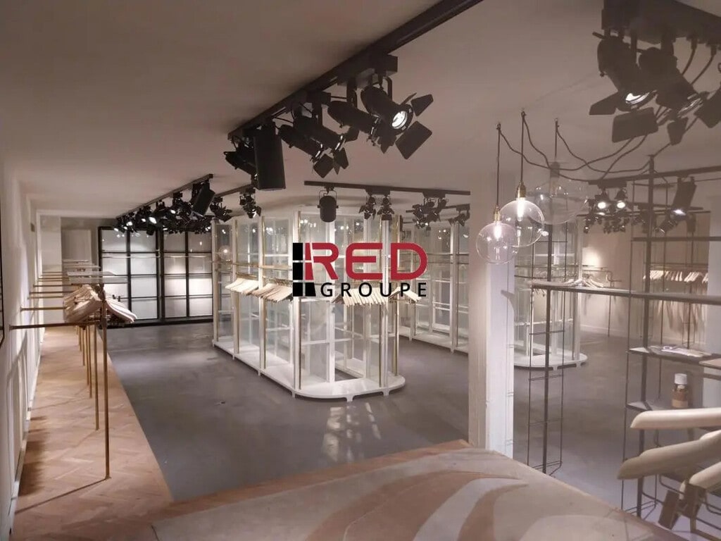 Location Commerce 163 m² - Photo 1