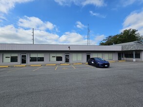 515 E Vienna St, Anna, IL for rent Building Photo- Image 1 of 5