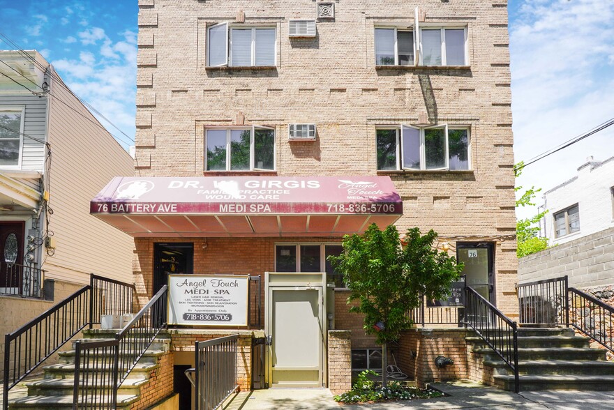 76 Battery Ave, Brooklyn, NY for sale - Building Photo - Image 1 of 1