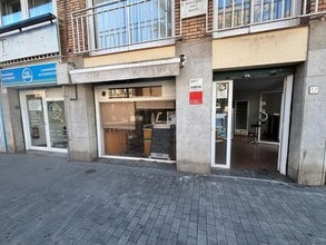 Retail in Castelldefels, Barcelona to rent Interior Photo- Image 2 of 13