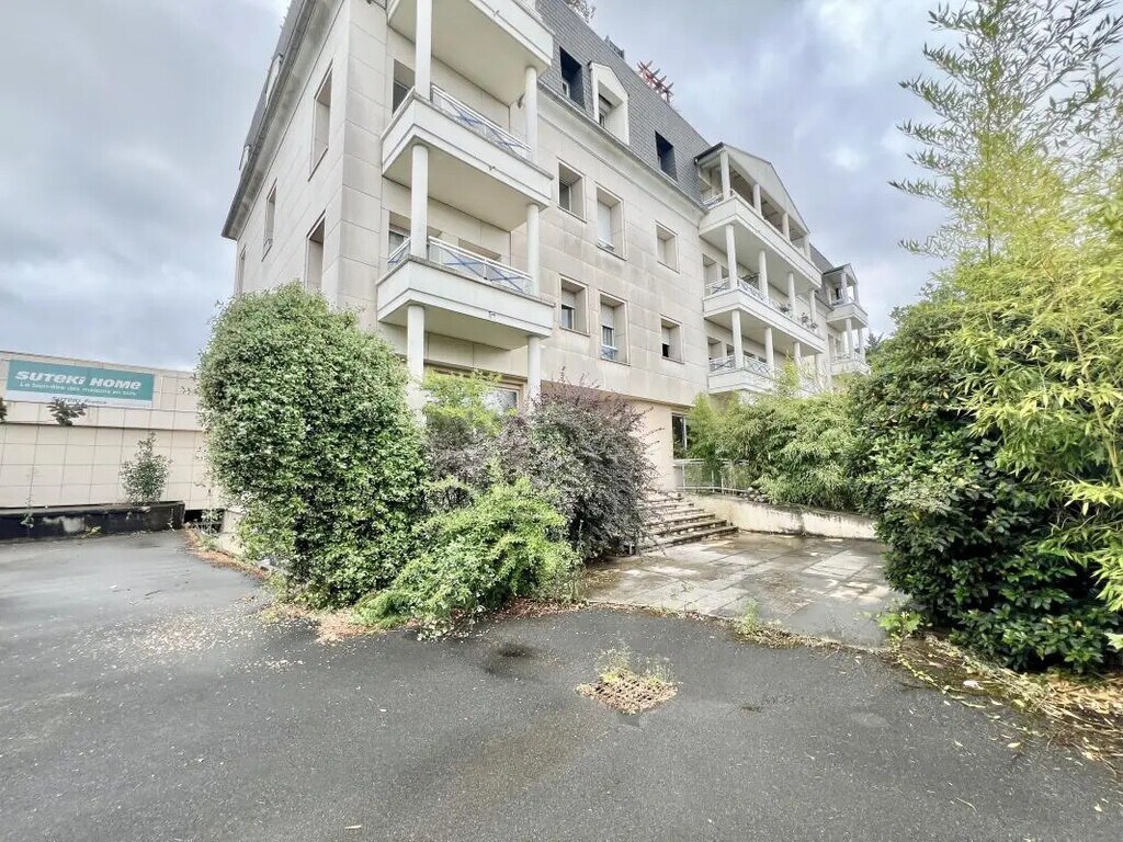 Location Bureaux 322 m² - Photo 1