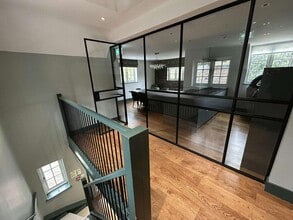 Winterbourne Rd, Newbury to rent Interior Photo- Image 2 of 2
