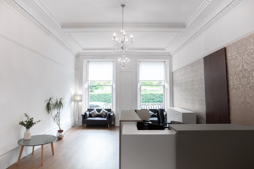 20-23 Woodside Pl, Glasgow to rent - Interior Photo - Image 3 of 8