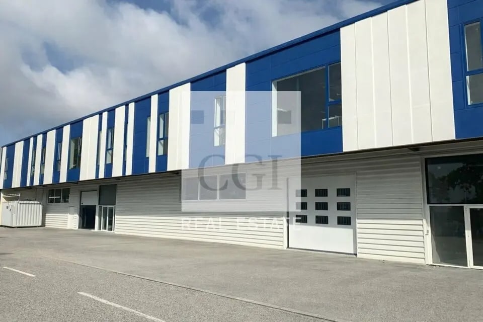 Location Local d'activités 115 m² à 1 060 m² - Photo 1