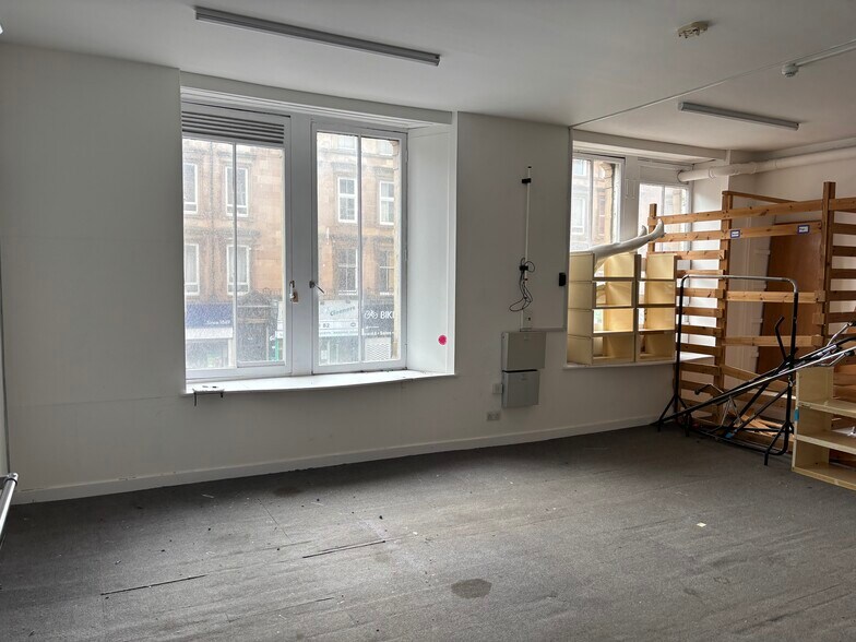 420-424 Victoria Rd, Glasgow to rent - Building Photo - Image 3 of 4