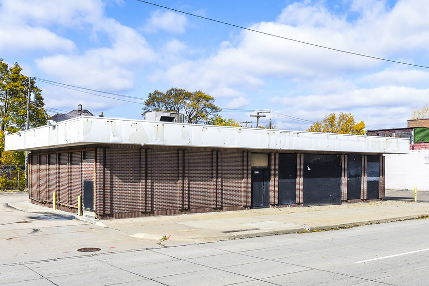 8121 Gratiot Ave, Detroit, MI for sale - Building Photo - Image 2 of 8