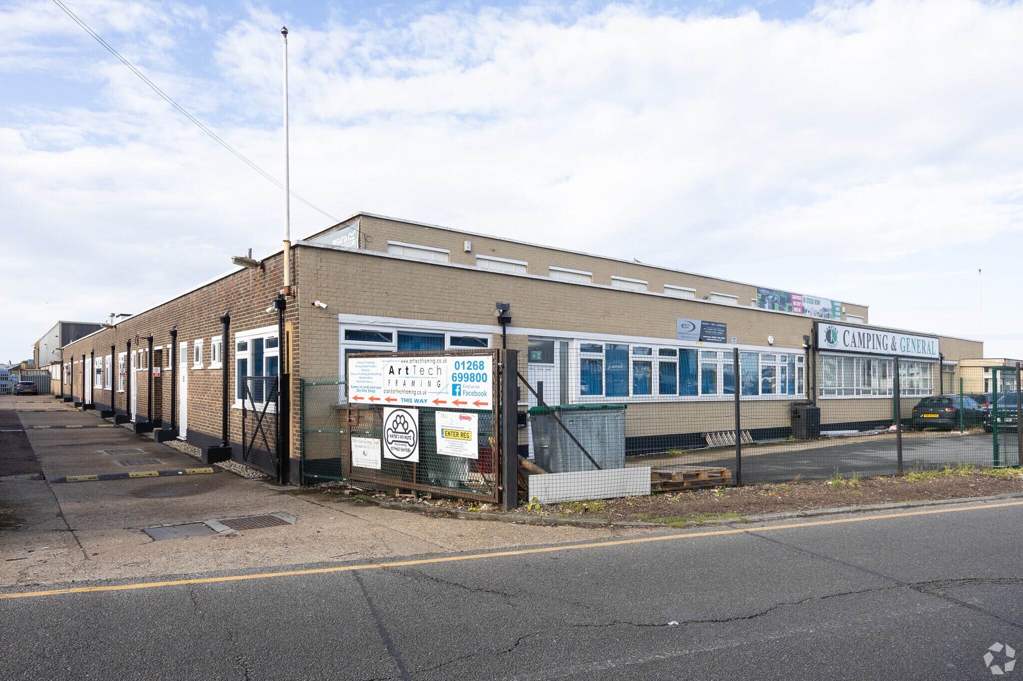 Charfleets Rd, Canvey Island for sale Primary Photo- Image 1 of 1