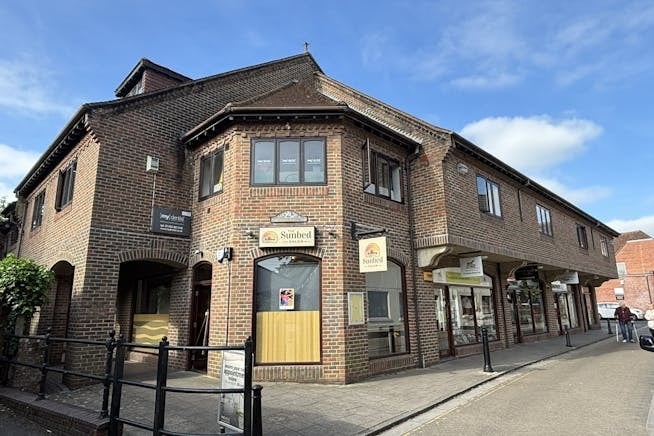 26-28 Mill Ln, Wimborne to rent Primary Photo- Image 1 of 3