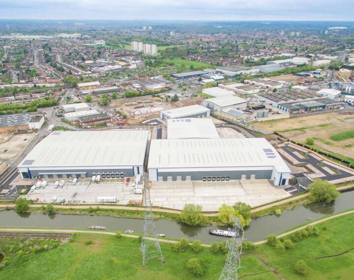 24 East Duck Lees Ln, Enfield for sale - Building Photo - Image 1 of 1