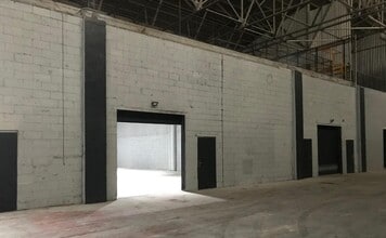 Squires Gate Ln, Blackpool to rent Interior Photo- Image 1 of 3