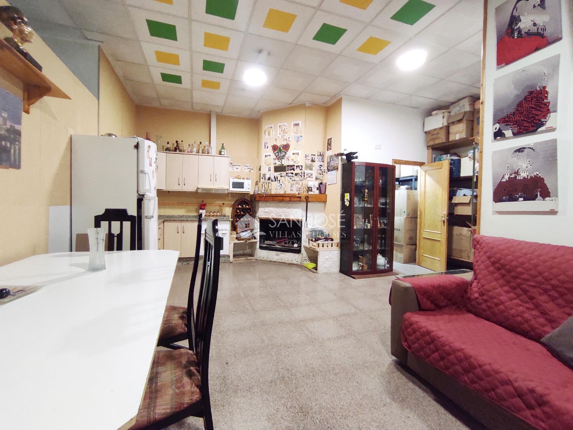 Retail in Monforte del Cid for sale Interior Photo- Image 1 of 17