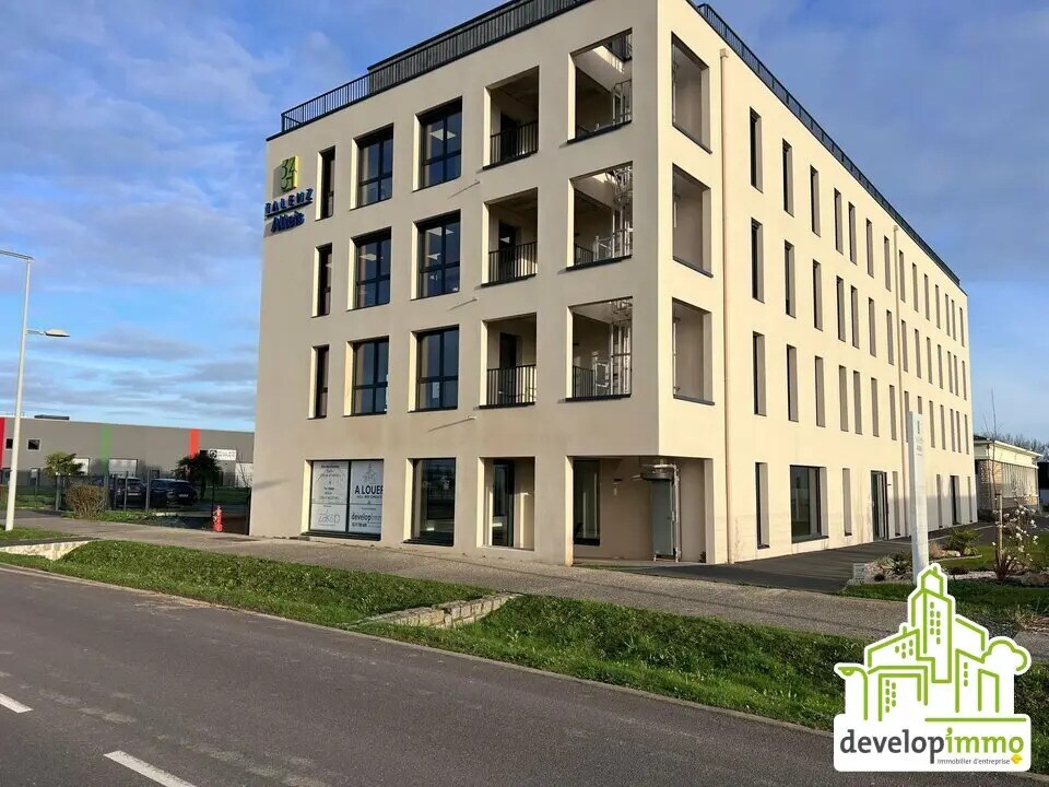 Location Bureaux 188 m² - Photo 1